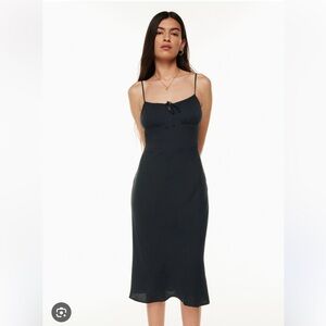 Wilfred bellow dress midi black satin